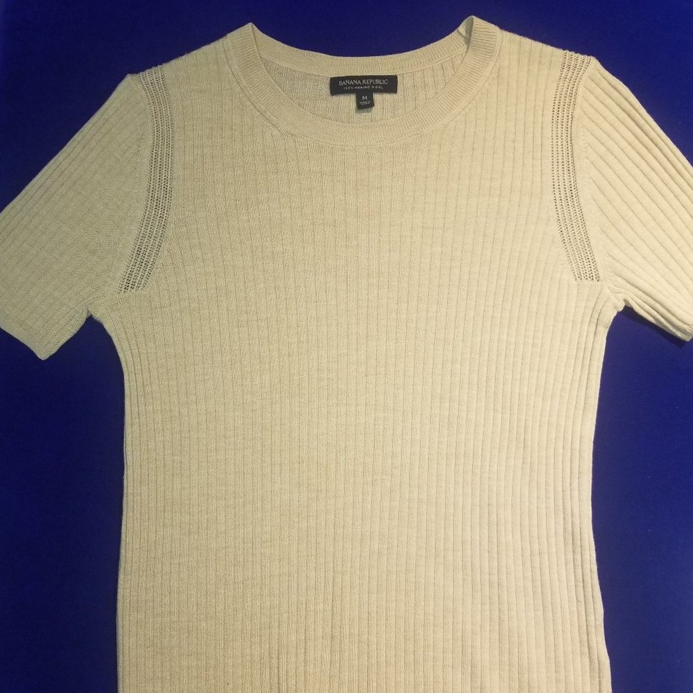 Banana Republic 100% Merino Wool Tan Shirt